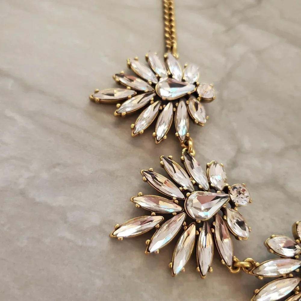 ✨ J.Crew Rhinestone Crystal Cluster Statement Bridal Wedding Necklace ✨ - Picture 7 of 14
